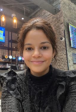 Elaine Salvador